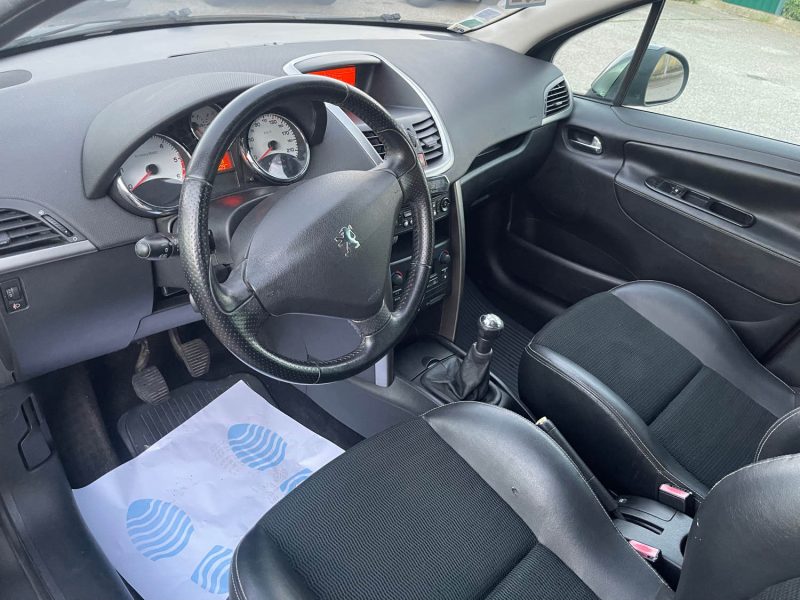 PEUGEOT 207SW OUTDOOR 1.6HDI 90CV TOIT PANO CT OK CLIM GARANTIE