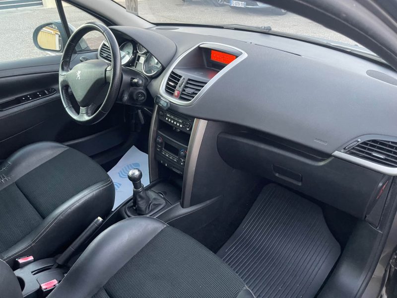 PEUGEOT 207SW OUTDOOR 1.6HDI 90CV TOIT PANO CT OK CLIM GARANTIE
