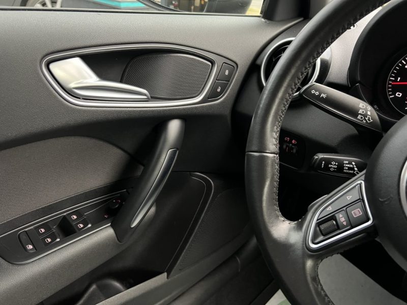 AUDI A1 SPORTBACK AMBITION LUXE 1.4 TFSI 140 1ERE MAIN BOITE AUTOMATIQUE GPS CUIR - Garantie 1 an