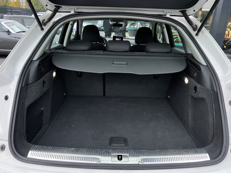 AUDI Q3 PHASE 2 S-LINE 1.4 TFSI 150 COD 1ERE MAIN / BOITE AUTOMATIQUE CRIT AIR 1 - Garantie 1 an