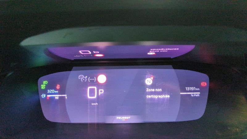 Peugeot 208 Hybrid 136 e-dcs6 gt + navi + pack vision + toit pano