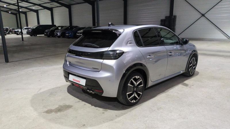 Peugeot 208 Hybrid 136 e-dcs6 gt + navi + pack vision + toit pano