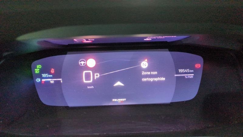 Peugeot 208 Hybrid 136 e-dcs6 gt + navi + pack vision + toit pano