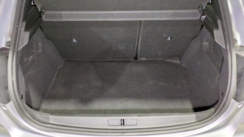 Peugeot 208 Hybrid 136 e-dcs6 gt + navi + pack vision + toit pano