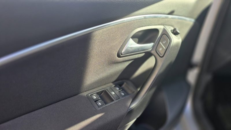 VOLKSWAGEN POLO 1.4 TDI 90 CH SPORTLINE BA 2014