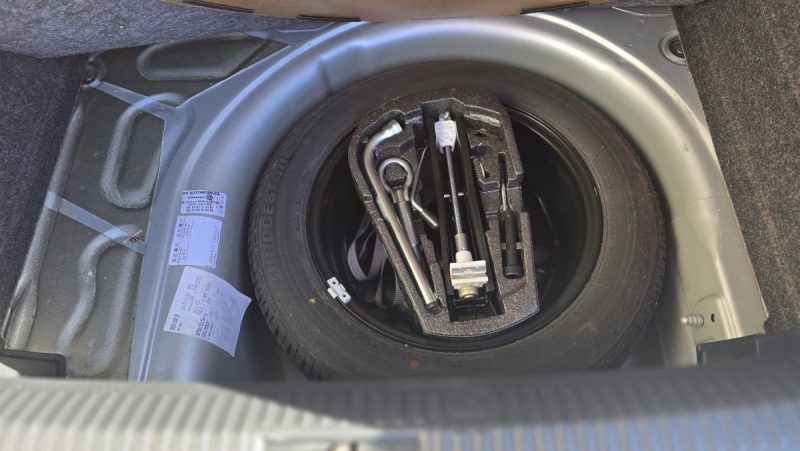 VOLKSWAGEN POLO 1.4 TDI 90 CH SPORTLINE BA 2014