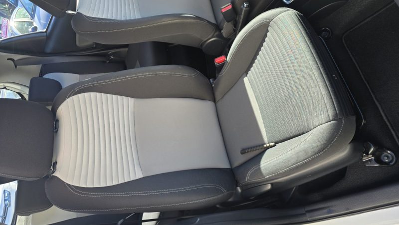 TOYOTA YARIS 100 CV HYBRIDE FRANCE BUSINESS  2018