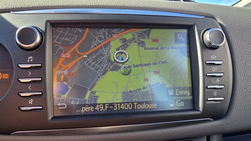 TOYOTA YARIS 100 CV HYBRIDE FRANCE BUSINESS  2018