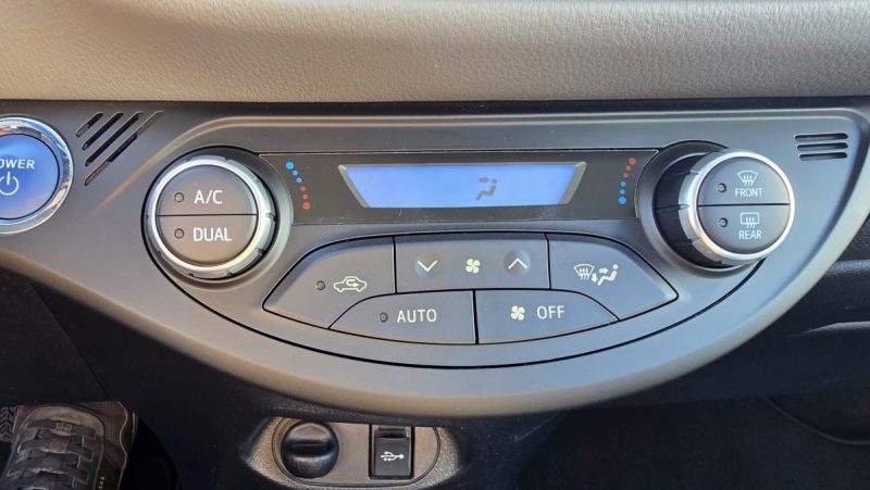 TOYOTA YARIS 100 CV HYBRIDE FRANCE BUSINESS  2018