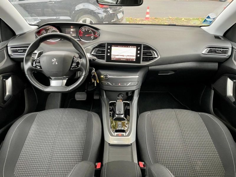 PEUGEOT 308 1.5 BLUEHDI 130 ACTIVE BUSINESS EAT8 **1ÈRE MAIN** 