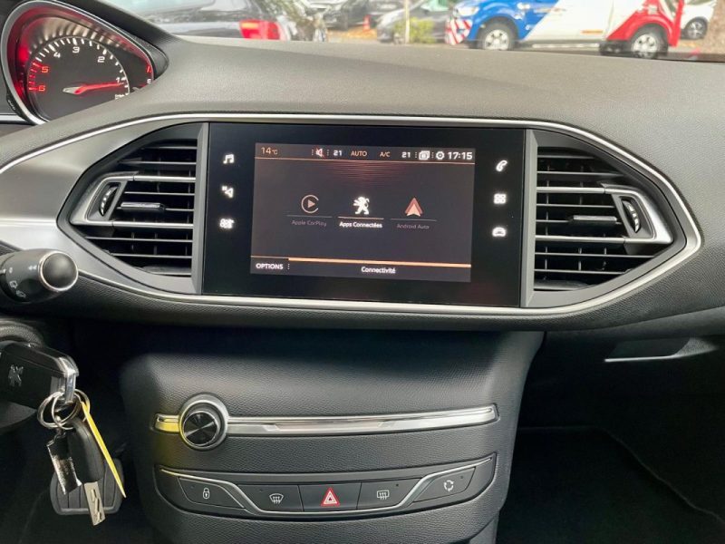 PEUGEOT 308 1.5 BLUEHDI 130 ACTIVE BUSINESS EAT8 **1ÈRE MAIN** 