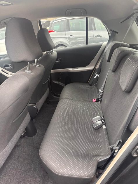 TOYOTA YARIS 100 VVT-I MILLENIUM 5P 2011