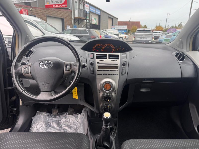 TOYOTA YARIS 100 VVT-I MILLENIUM 5P 2011