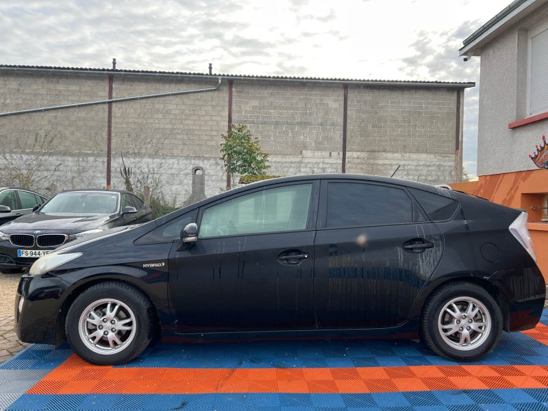 TOYOTA PRIUS PHR 136H ACTIVE 2010