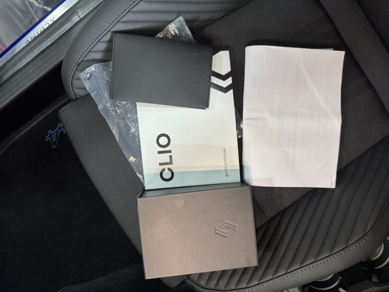 RENAULT CLIO V ESPRIT ALPINE 145cv E-TECH 2025