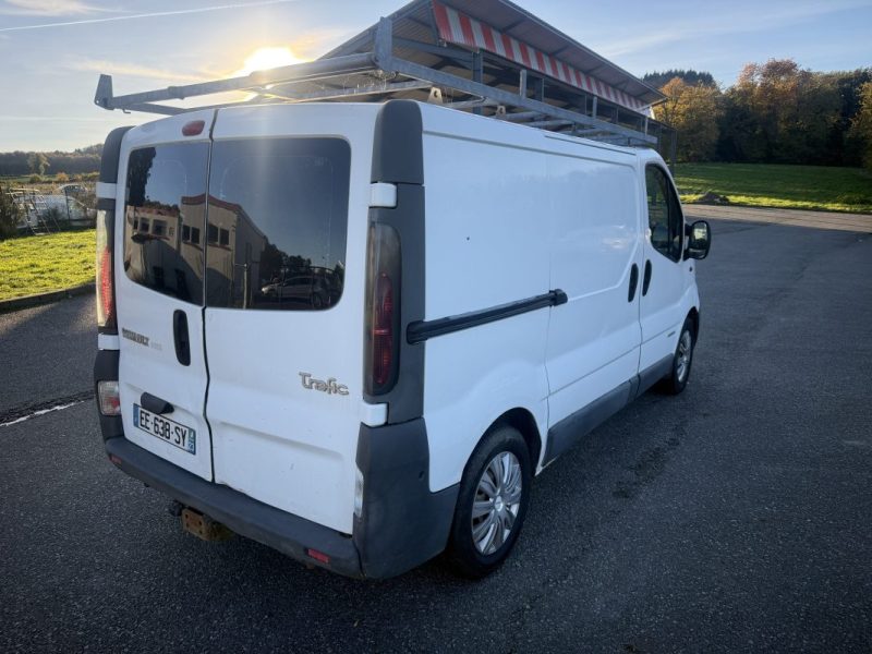 RENAULT TRAFIC 1.9 DCI 100CV 2004
