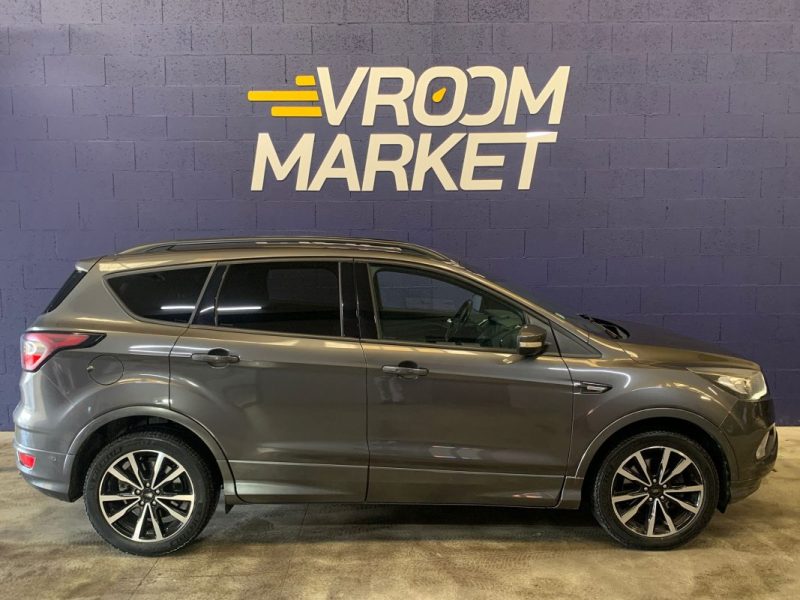 FORD KUGA ST LINE 2.0 TDCI 150CH 4X2 - Attelage - Cuir Alcantara - 82 000km 