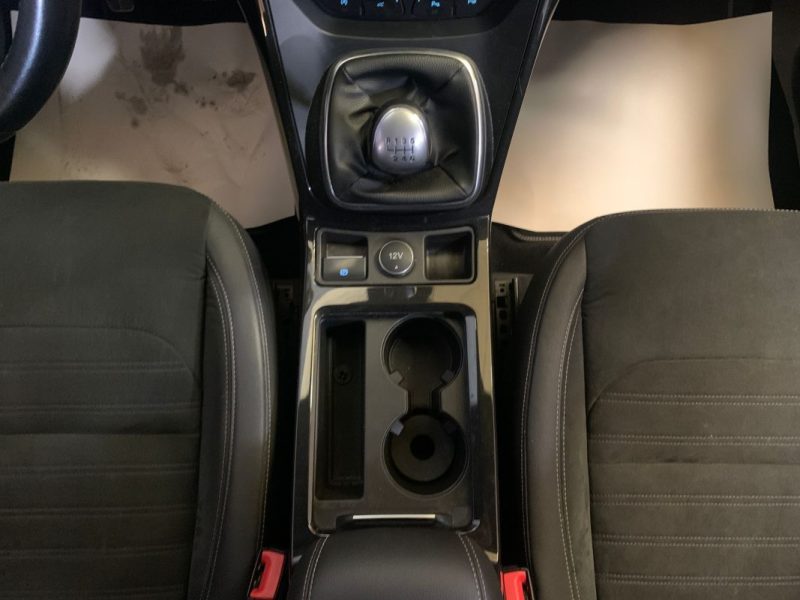 FORD KUGA ST LINE 2.0 TDCI 150CH 4X2 - Attelage - Cuir Alcantara - 82 000km 