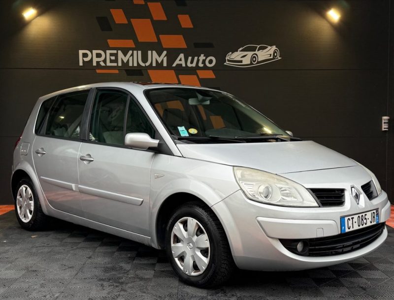 Renault Mégane Scenic 1.5 DCI 105 CV Pack Authentique Toit Panoramique Entretien Complet
