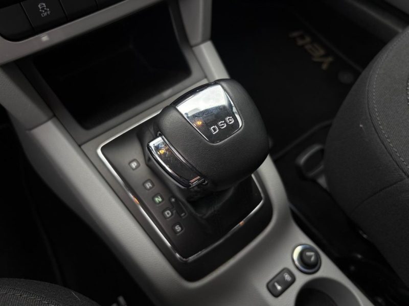 SKODA Yeti 1.2 TSI 106ch 🚙🔥 102 000 km 📋 Suivi / Sièges chauffants 🛋️ Attelage 🔗 BVA ⚙️ Reprise