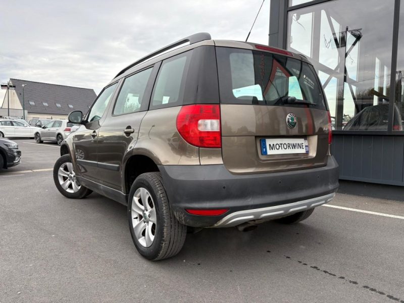 SKODA Yeti 1.2 TSI 106ch 🚙🔥 102 000 km 📋 Suivi / Sièges chauffants 🛋️ Attelage 🔗 BVA ⚙️ Reprise
