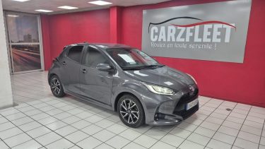 TOYOTA YARIS 4 BERLINE 116CV DESIGN/1 ERE MAIN/TVA RECUP 2022