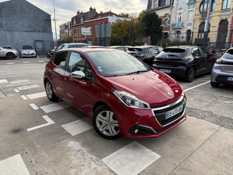 PEUGEOT 208 1.2 82cv STYLE - 46.000kms - GPS/CAMERA - GARANTIE