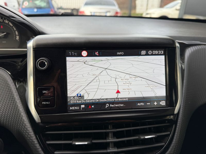 PEUGEOT 208 1.2 82cv STYLE - 46.000kms - GPS/CAMERA - GARANTIE