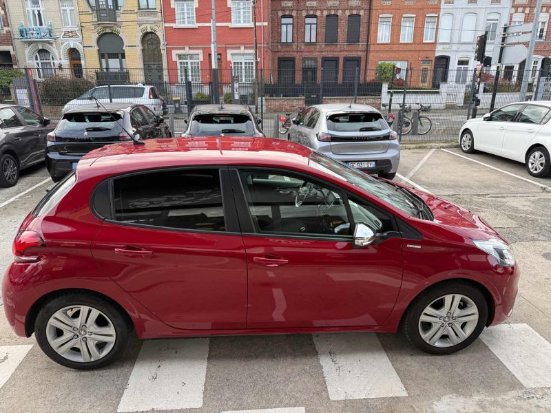 PEUGEOT 208 1.2 82cv STYLE - 46.000kms - GPS/CAMERA - GARANTIE