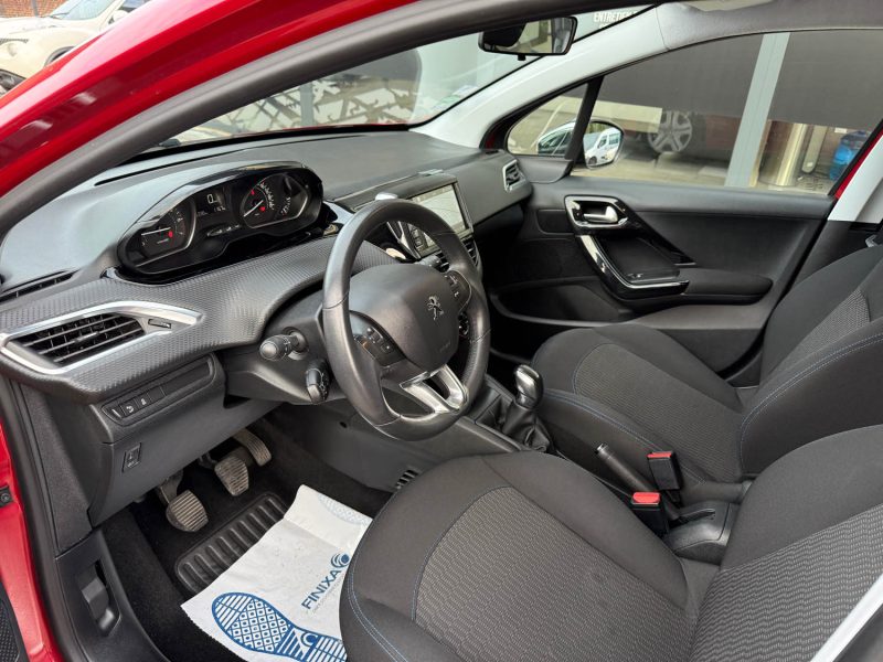 PEUGEOT 208 1.2 82cv STYLE - 46.000kms - GPS/CAMERA - GARANTIE