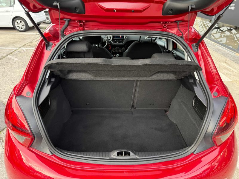 PEUGEOT 208 1.2 82cv STYLE - 46.000kms - GPS/CAMERA - GARANTIE