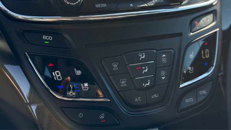 OPEL INSIGNIA 1.6 CDTI 136CH BUSINESS CONNECT ECOFLEX START&STOP 5P 2015