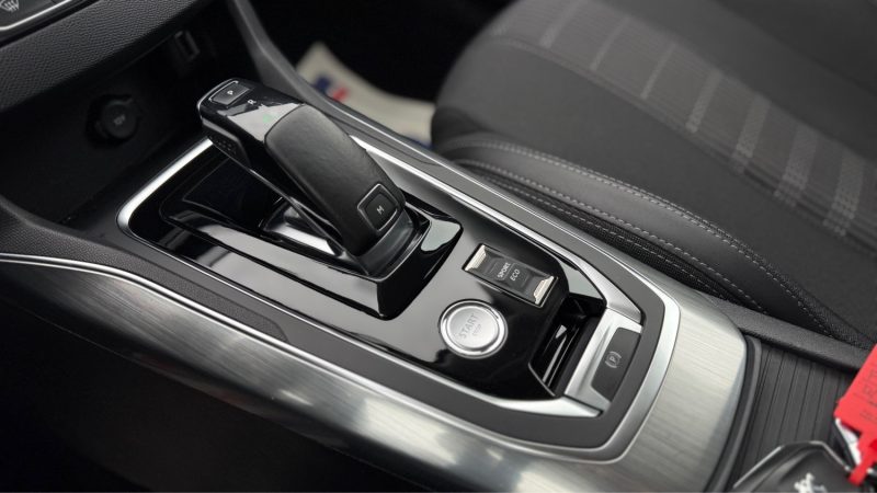 PEUGEOT 308 II 1.2 THP 110CV  ALLURE BOITE AUTOMATIQUE 