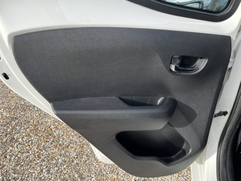 TOYOTA AYGO 1.0 VVT-I 69cv Active 5 portes 09/2017