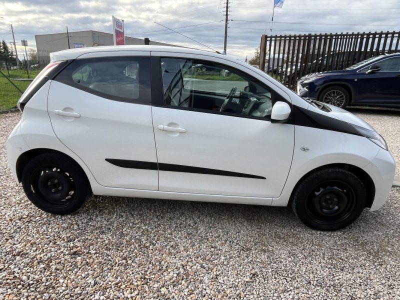 TOYOTA AYGO 1.0 VVT-I 69cv Active 5 portes 09/2017