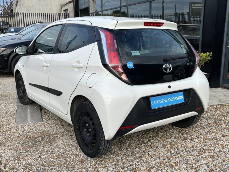 TOYOTA AYGO 1.0 VVT-I 69cv Active 5 portes 09/2017