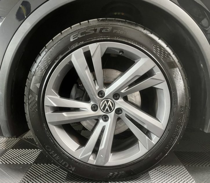 VOLKSWAGEN  TIGUAN R LINE EXCLUSIVE 2.0 TDI 