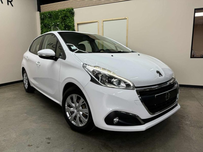PEUGEOT 208 1.6 BLUEHDI 75CH ALLURE BUSINESS S&S 5 PLACES 2017