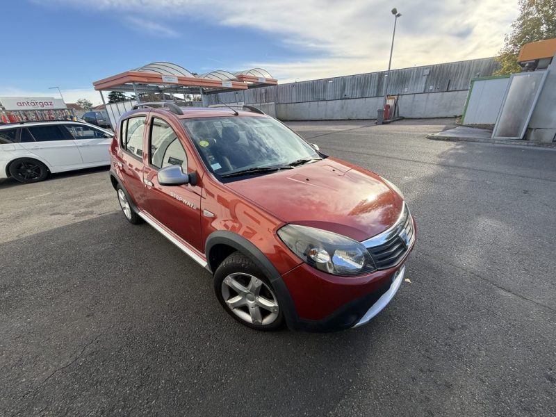 DACIA SANDERO 1.5 DCI 85CH ECO² LAURÉATE