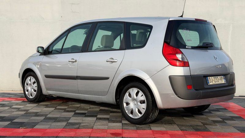 RENAULT MEGANE GRAND SCENIC  1.9DCI 130 5 PLACES CARMINAT