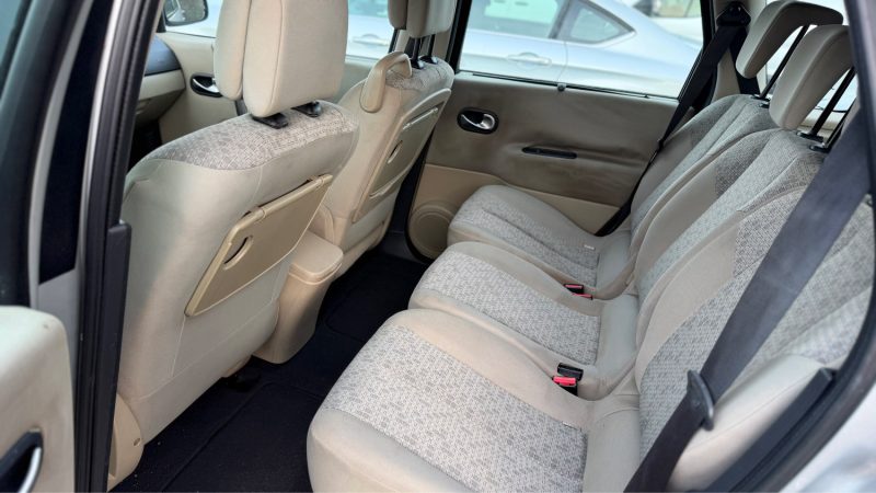 RENAULT MEGANE GRAND SCENIC  1.9DCI 130 5 PLACES CARMINAT