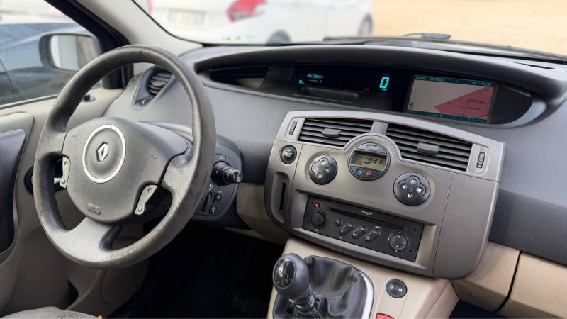 RENAULT MEGANE GRAND SCENIC  1.9DCI 130 5 PLACES CARMINAT