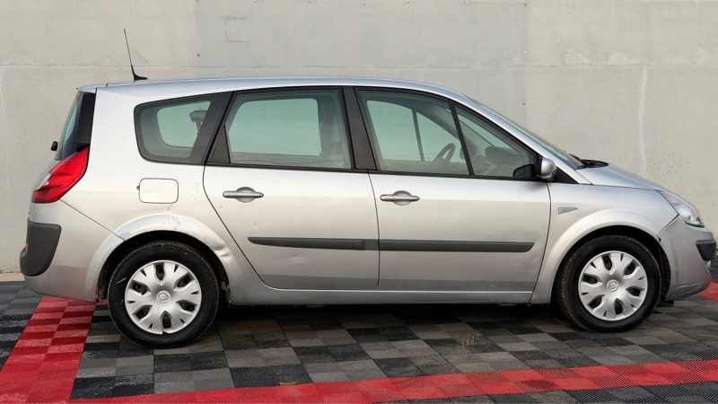 RENAULT MEGANE GRAND SCENIC  1.9DCI 130 5 PLACES CARMINAT