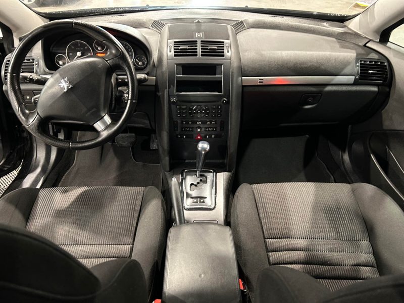 PEUGEOT 407 COUPE 2.7HDI V6 24V 204CH