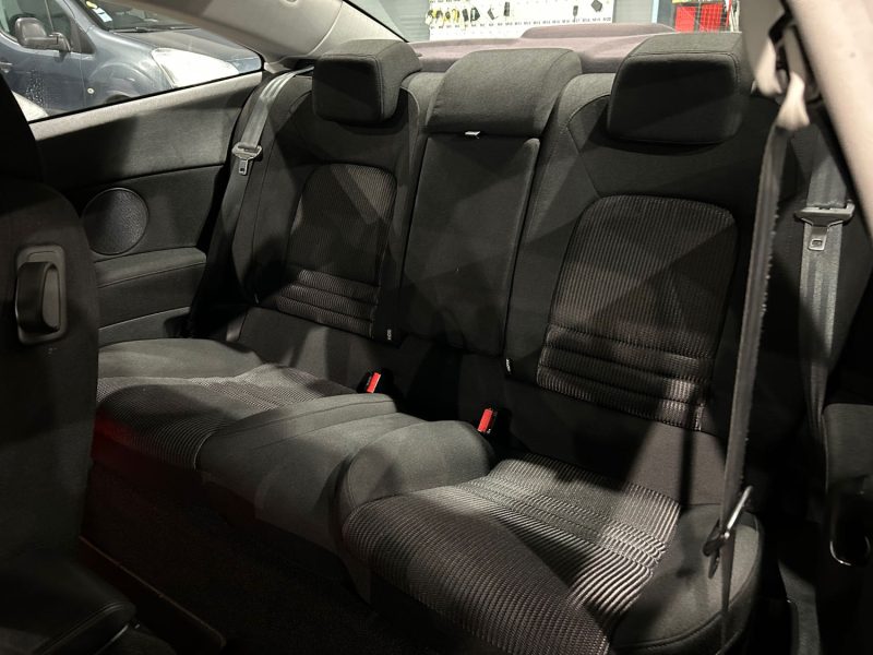 PEUGEOT 407 COUPE 2.7HDI V6 24V 204CH