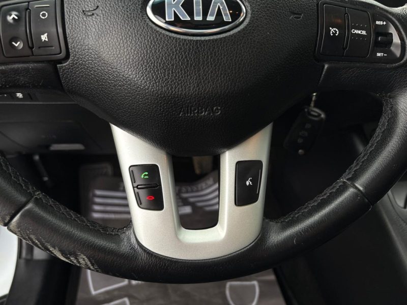 KIA Sportage 1.7 CRDI 116ch 🚙🌞 Toit pano / Caméra 📹 Reprise 🔄 Garantie 6 mois ✅