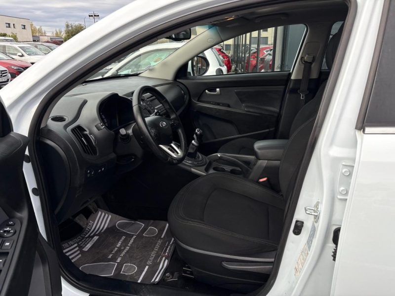 KIA Sportage 1.7 CRDI 116ch 🚙🌞 Toit pano / Caméra 📹 Reprise 🔄 Garantie 6 mois ✅