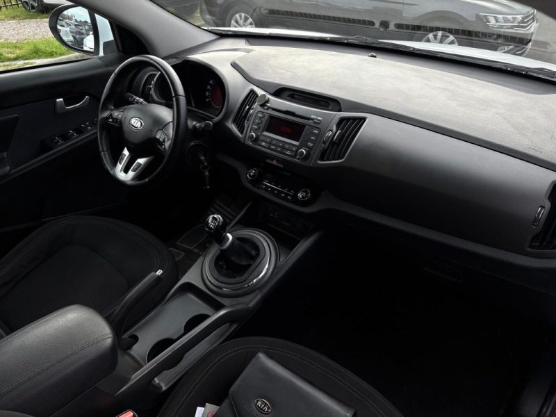 KIA Sportage 1.7 CRDI 116ch 🚙🌞 Toit pano / Caméra 📹 Reprise 🔄 Garantie 6 mois ✅