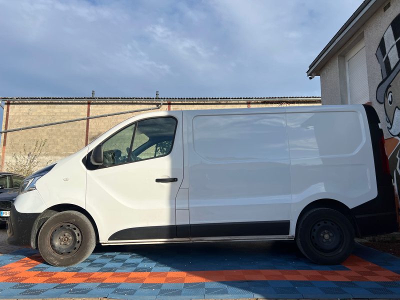 RENAULT TRAFIC 3  L1H1 1200 2.0 DCI 120CH CONFORT E6 2021