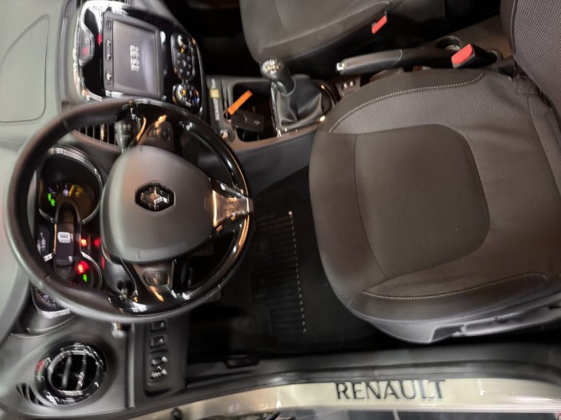 RENAULT CAPTUR 1.5 DCI 90CH STOP&START ENERGY Intense ECO² 2015